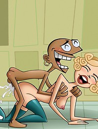 Mächtige Schwänze hämmerte an die nassen Fotzen der hot chicks aus Clone High